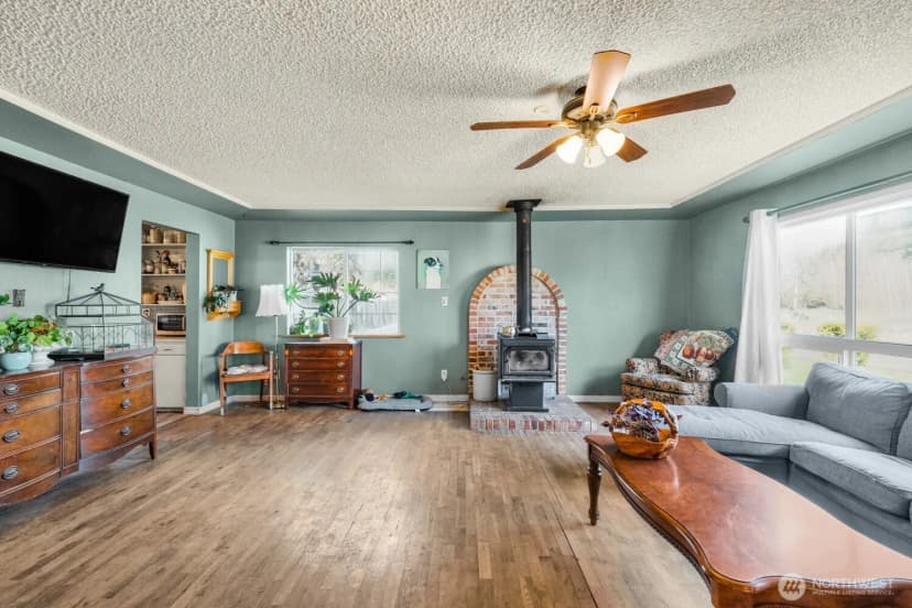 Property photo for 4008 118th Street E, Tacoma photo 5