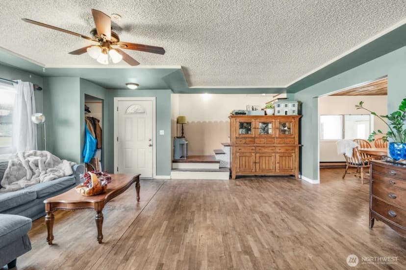 Property photo for 4008 118th Street E, Tacoma photo 6
