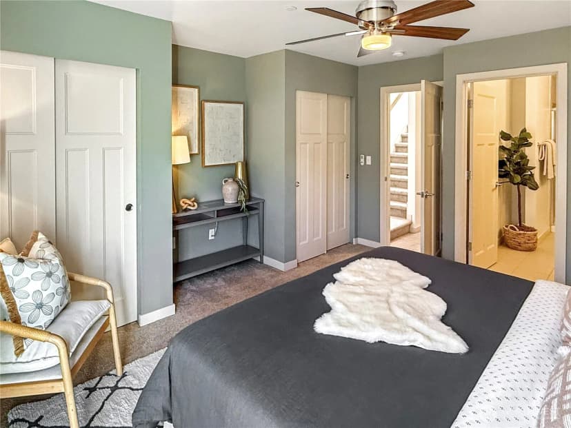 Property photo for 1139 Bradner Place S, Seattle photo 12