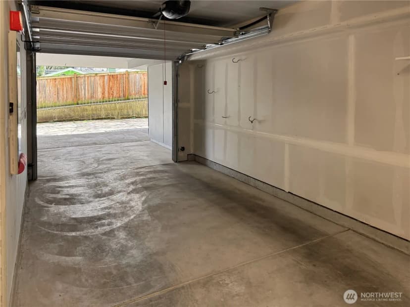 Property photo for 1139 Bradner Place S, Seattle photo 22