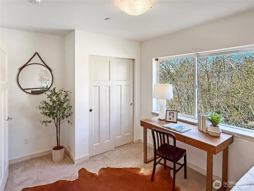 Property photo for 1139 Bradner Place S, Seattle photo 15