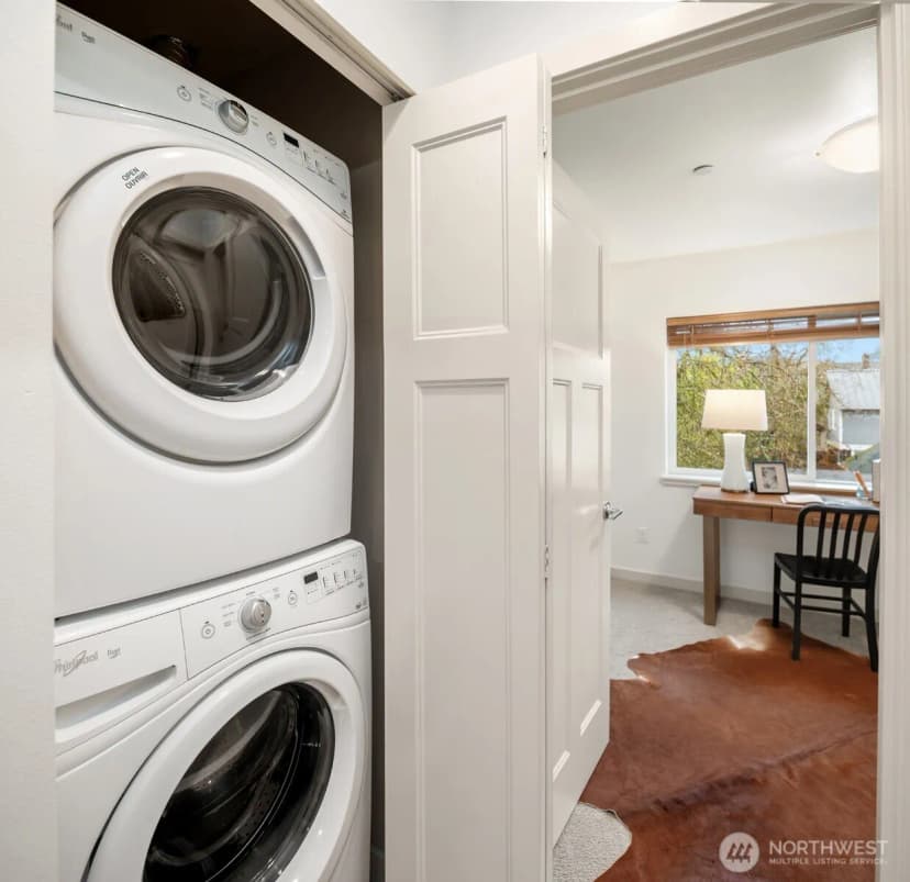 Property photo for 1139 Bradner Place S, Seattle photo 17