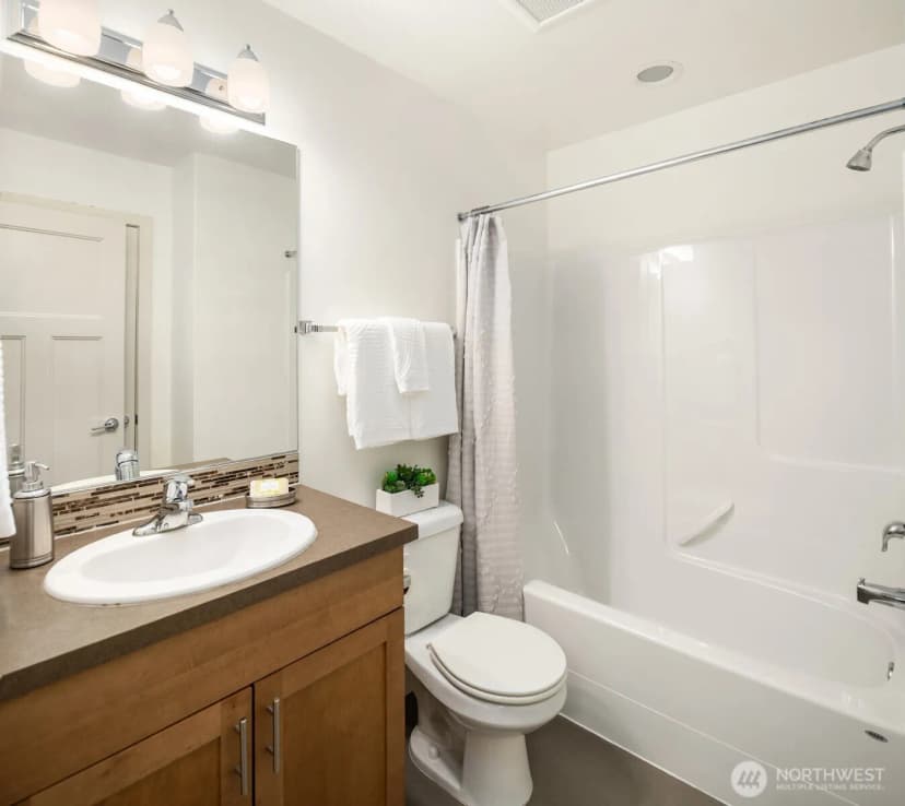 Property photo for 1139 Bradner Place S, Seattle photo 16