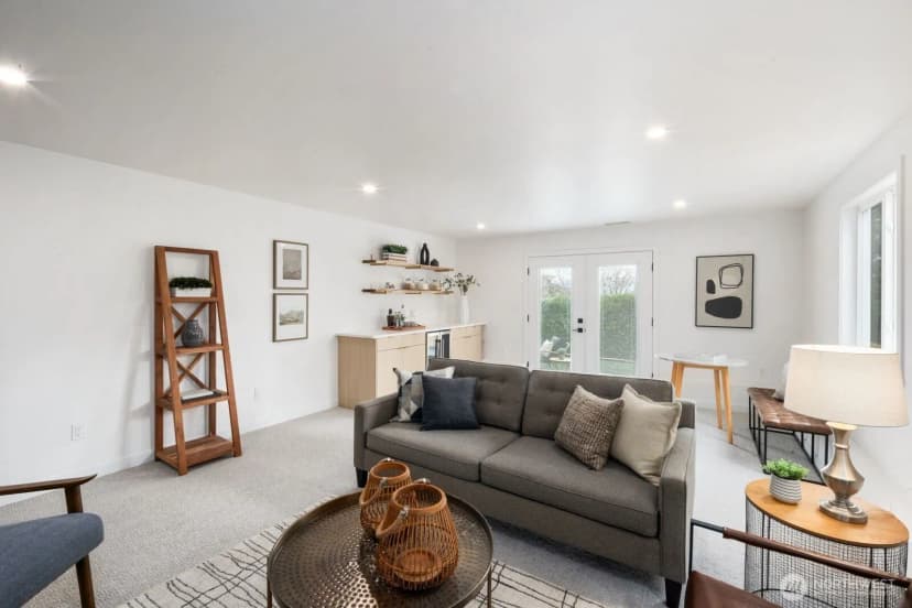 Property photo for 3232 26th Avenue W, Seattle photo 19