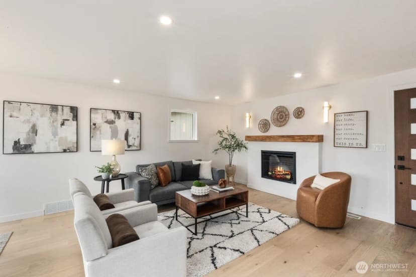 Property photo for 3232 26th Avenue W, Seattle photo 6