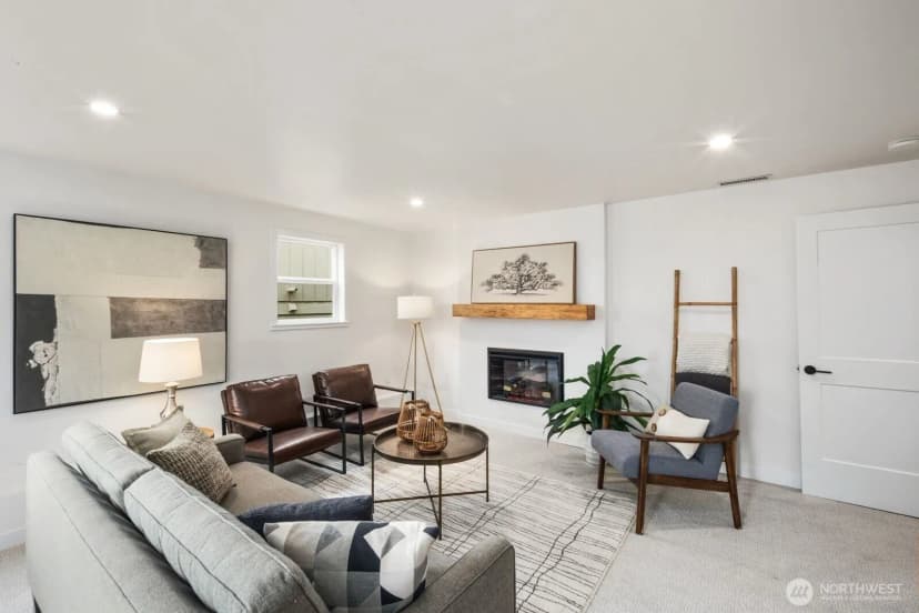 Property photo for 3232 26th Avenue W, Seattle photo 17