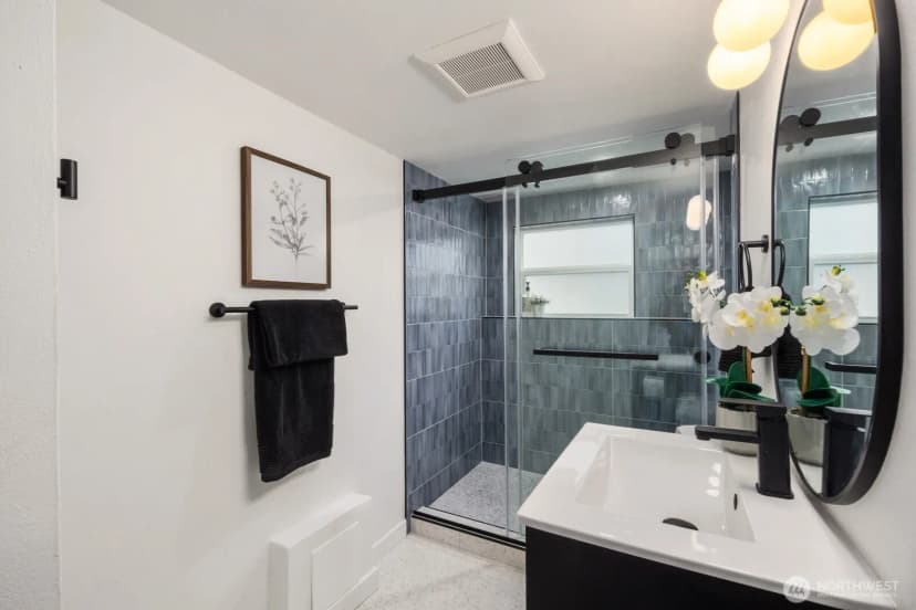 Property photo for 3232 26th Avenue W, Seattle photo 21