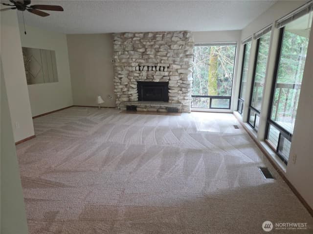 Property photo for 4725 272nd Avenue Ne, Redmond photo 5