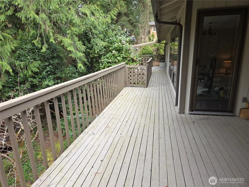 Property photo for 4725 272nd Avenue Ne, Redmond photo 23