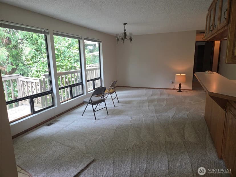 Property photo for 4725 272nd Avenue Ne, Redmond photo 7