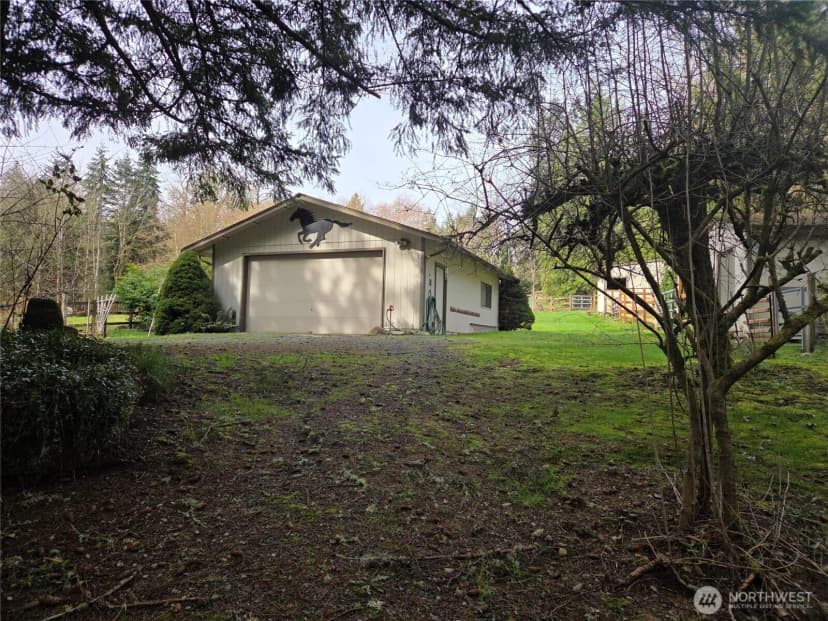 Property photo for 4725 272nd Avenue Ne, Redmond photo 38