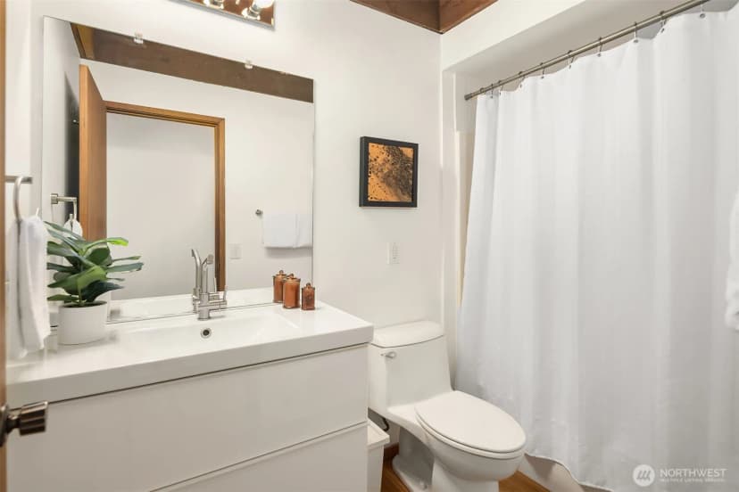 Property photo for 635 Nw 178th Place, Shoreline photo 37