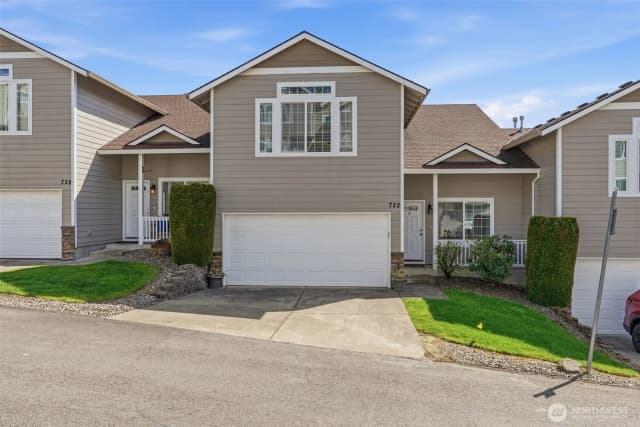Property photo for 722 Nw Meadow Ridge Lane, Camas photo 2