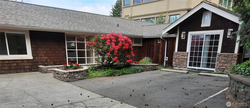 Property photo for 11644 Ne 80th Street, Kirkland