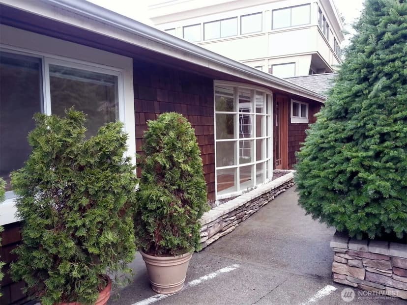 Property photo for 11644 Ne 80th Street, Kirkland photo 5