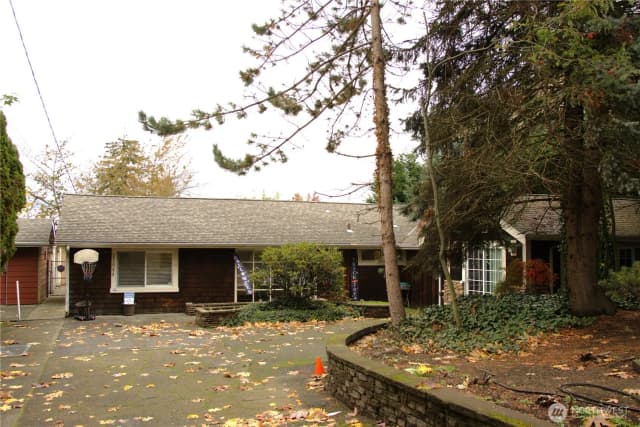 Property photo for 11644 Ne 80th Street, Kirkland photo 3