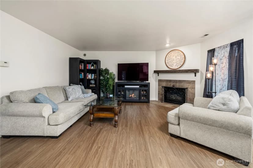 Property photo for 1506 Sw 33rd Ave Ct Avenue Ct Sw, Puyallup photo 9