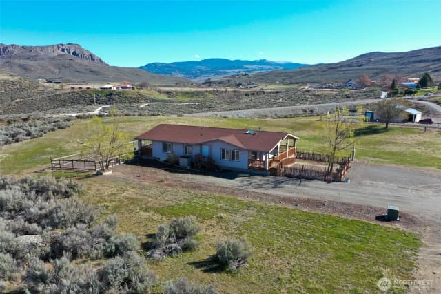 Property photo for 32 Valley View Drive, Tonasket photo 3
