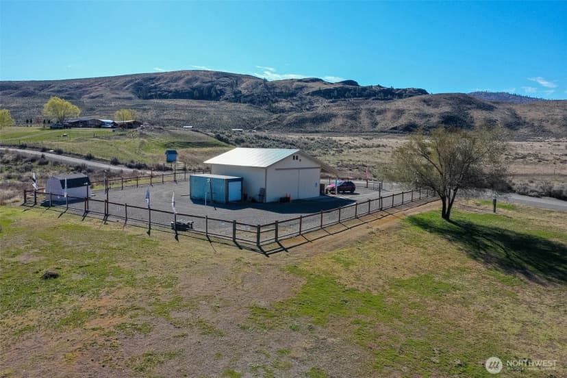 Property photo for 32 Valley View Drive, Tonasket photo 8