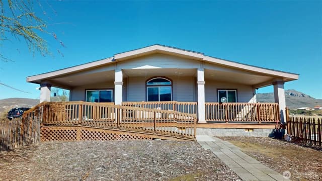 Property photo for 32 Valley View Drive, Tonasket photo 4