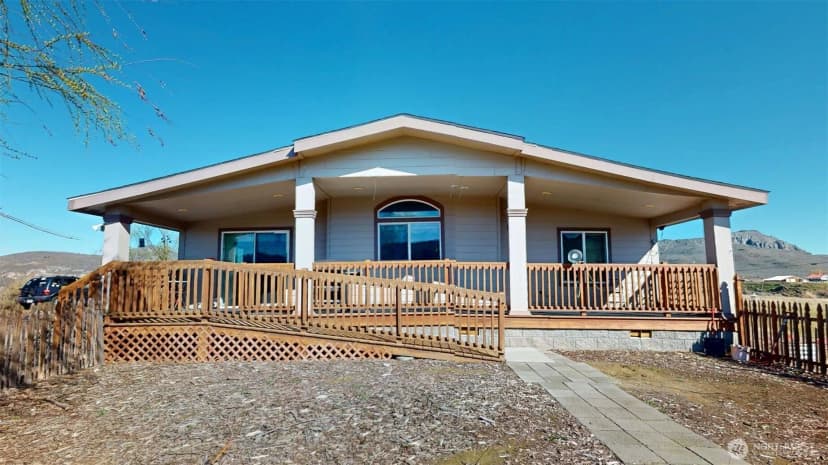 Property photo for 32 Valley View Drive, Tonasket photo 4