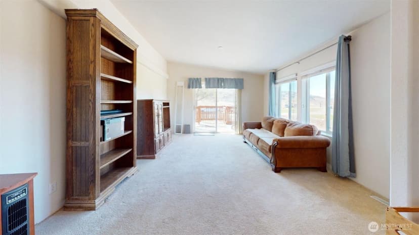 Property photo for 32 Valley View Drive, Tonasket photo 16