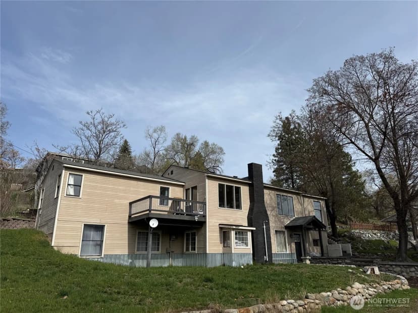 Property photo for 649 5th Avenue N, Okanogan