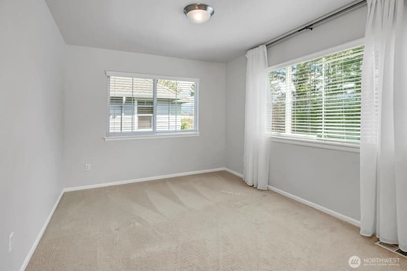 Property photo for 7709 Greenridge Court Se, Snoqualmie photo 14