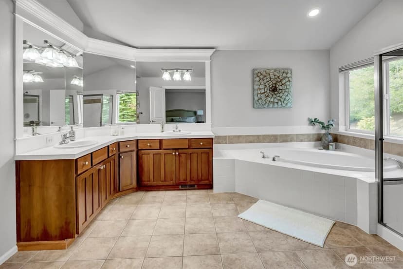 Property photo for 7709 Greenridge Court Se, Snoqualmie photo 21