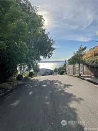 Property photo for 1416 Browns Point Boulevard Ne, Tacoma photo 4