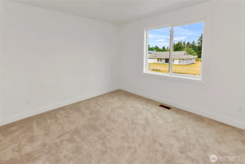 Property photo for 16933 32nd Avenue E, Tacoma photo 27