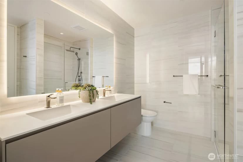 Property photo for 838 Avenue Square Ne #1701, Bellevue photo 11