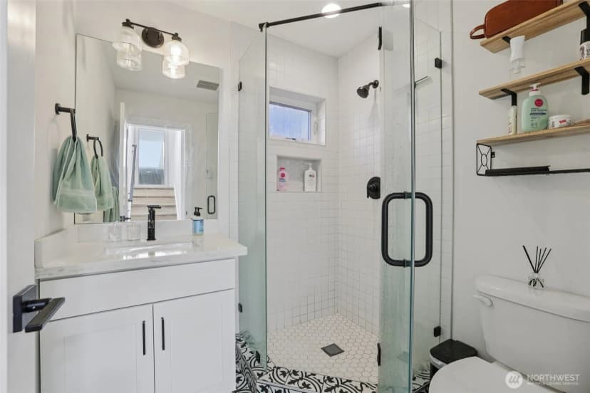 Property photo for 5230 16th Avenue Ne, Seattle photo 27
