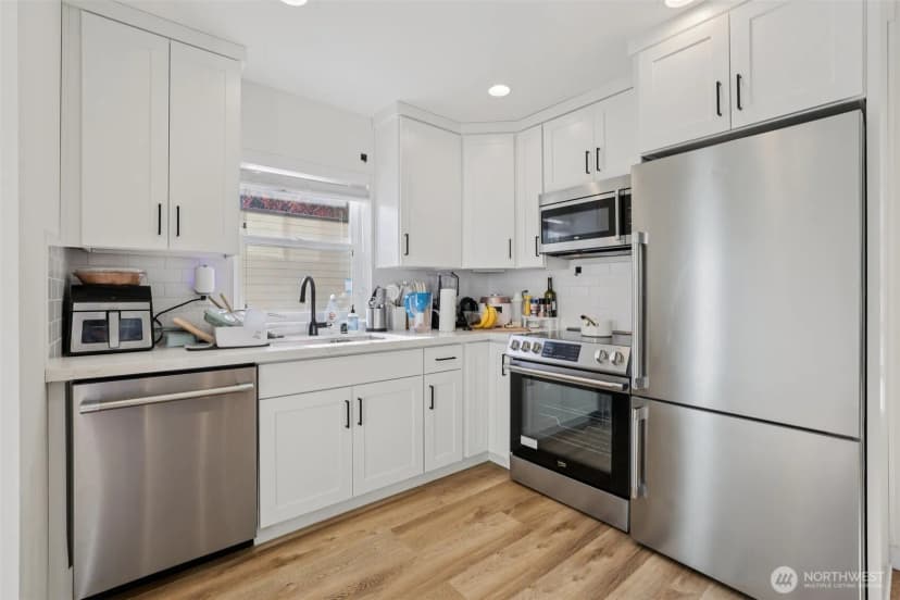 Property photo for 5230 16th Avenue Ne, Seattle photo 26