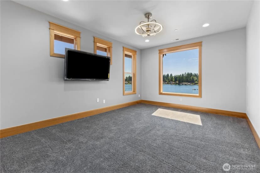 Property photo for 1024 184th Avenue Ct E, Lake Tapps photo 33