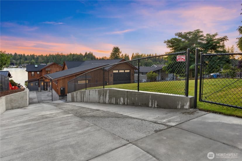 Property photo for 1024 184th Avenue Ct E, Lake Tapps photo 40