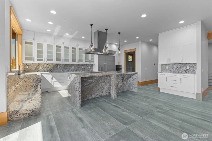 Property photo for 1024 184th Avenue Ct E, Lake Tapps photo 9