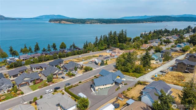 Property photo for 3803 W 2nd Street, Anacortes photo 4