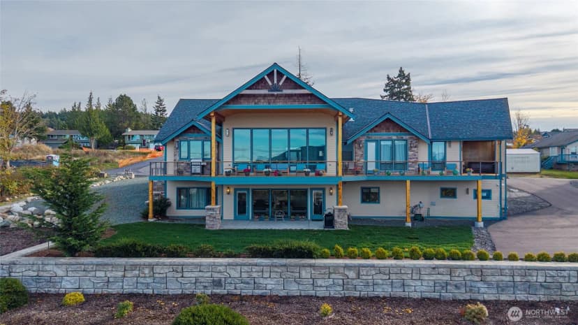 Property photo for 3803 W 2nd Street, Anacortes photo 2