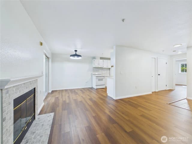 Property photo for 11002 Se Petrovitsky Road #i102, Renton photo 4