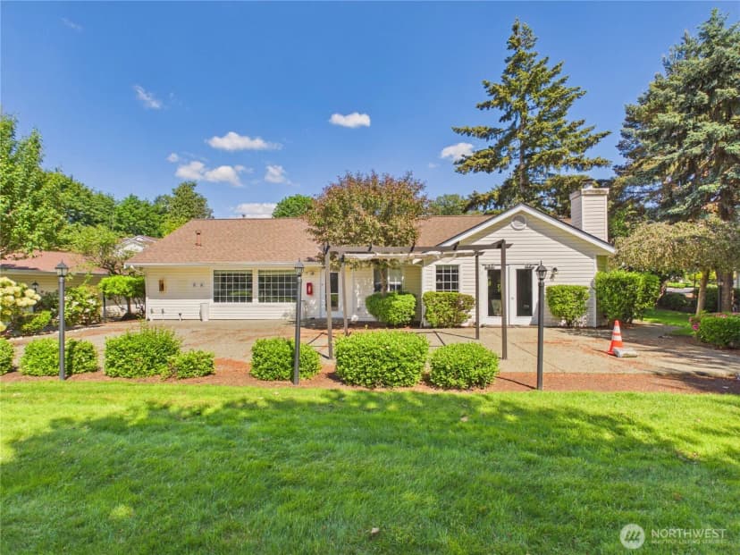 Property photo for 11002 Se Petrovitsky Road #i102, Renton photo 18
