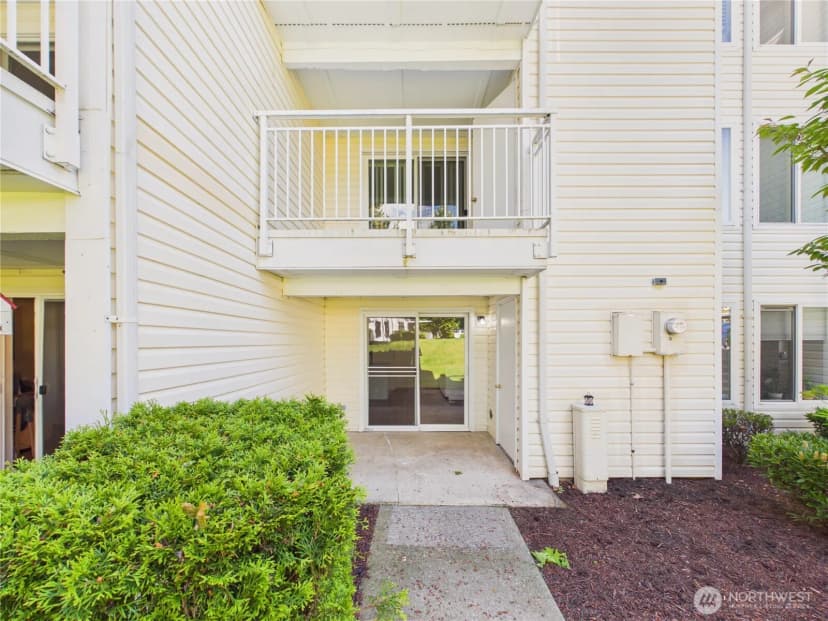 Property photo for 11002 Se Petrovitsky Road #i102, Renton photo 8