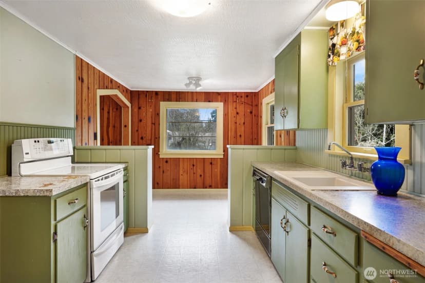 Property photo for 19413 88th Avenue W, Edmonds photo 6