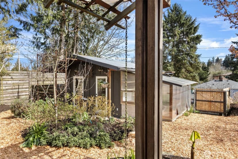 Property photo for 3812 50th Avenue Sw, Seattle photo 31