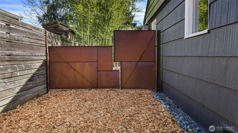 Property photo for 3812 50th Avenue Sw, Seattle photo 35