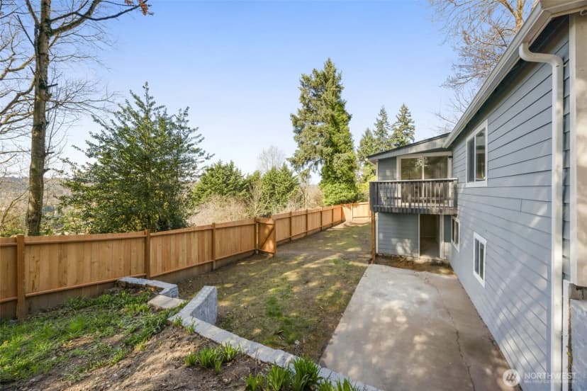 Property photo for 12041 S 56th Place, Seattle photo 26