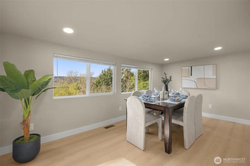Property photo for 12041 S 56th Place, Seattle photo 6