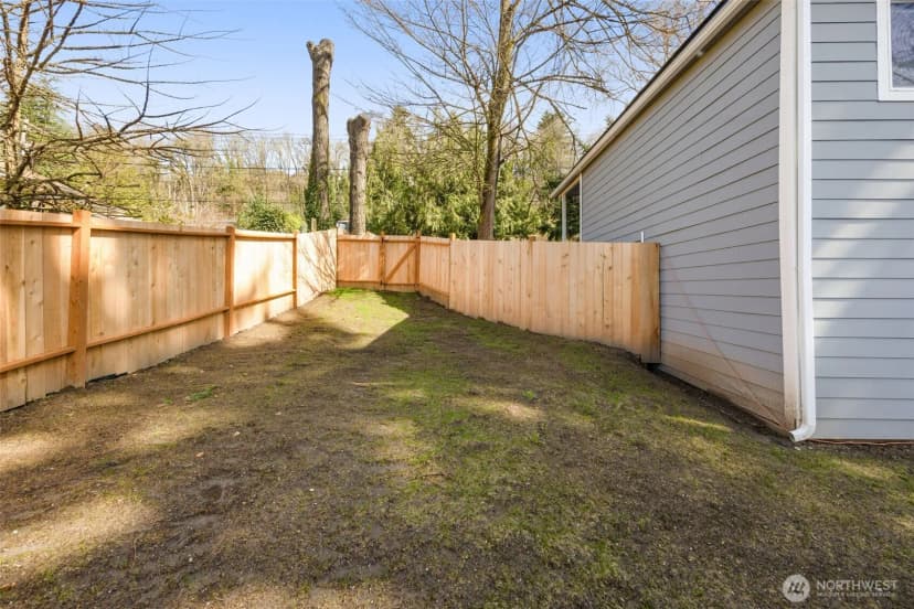Property photo for 12041 S 56th Place, Seattle photo 28