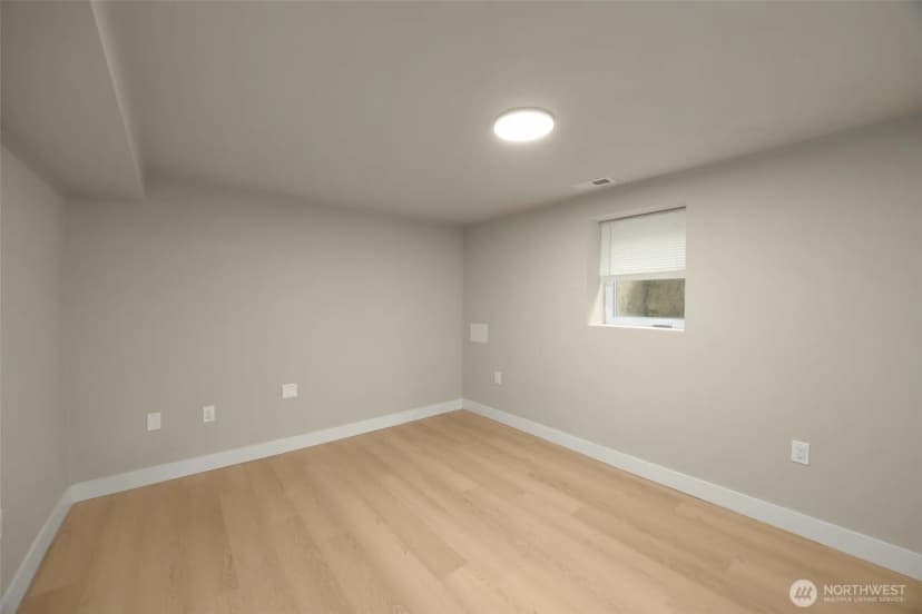 Property photo for 12041 S 56th Place, Seattle photo 19