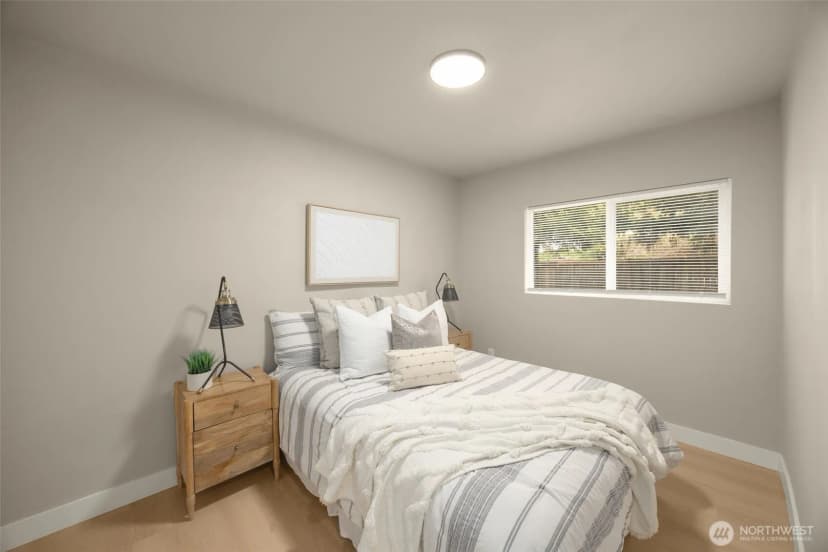 Property photo for 12041 S 56th Place, Seattle photo 11